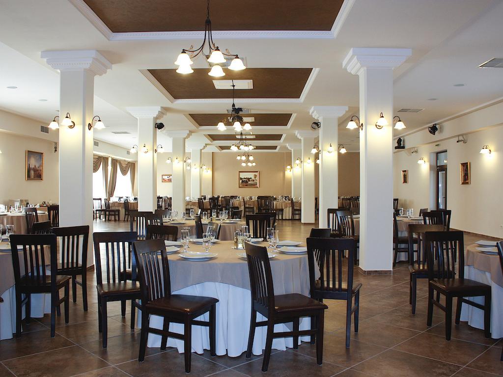 Hotel Dusan Si Fiul Resita Nord Buitenkant foto