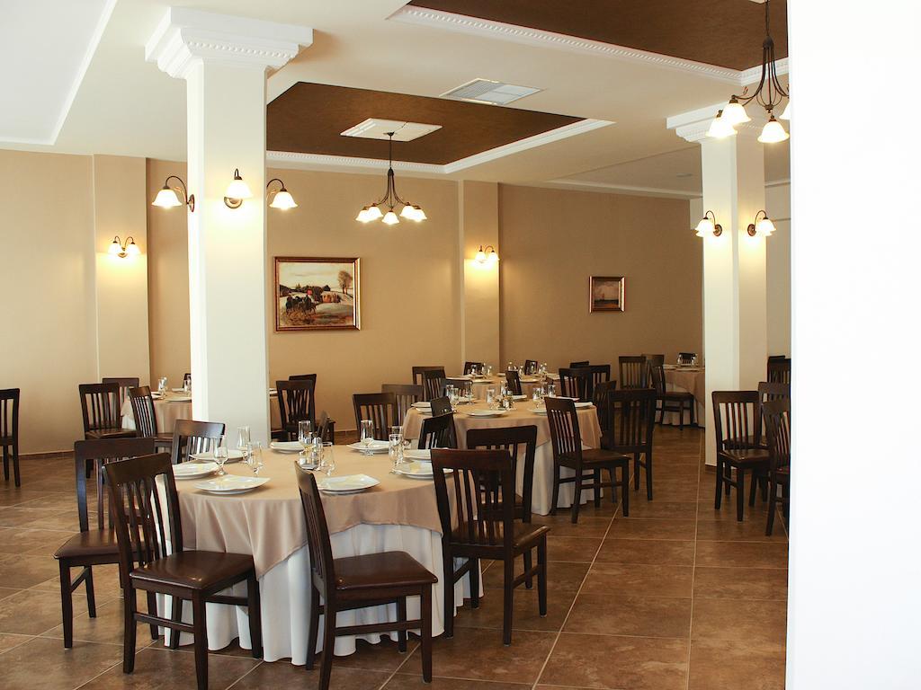 Hotel Dusan Si Fiul Resita Nord Buitenkant foto